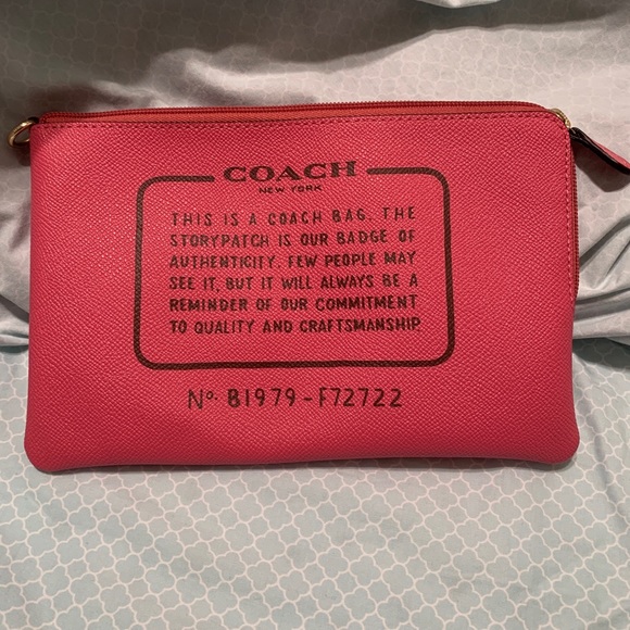 Coach wristlet - Picture 1 of 2